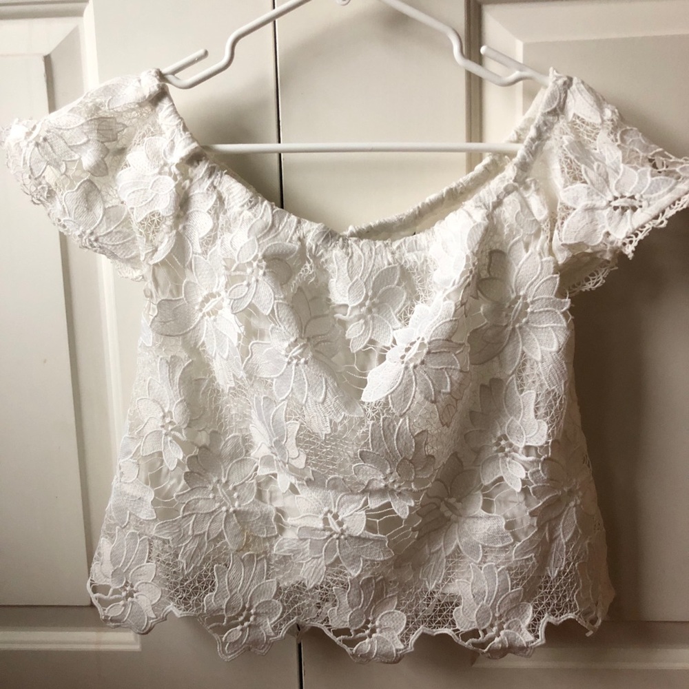 Kendall & Kylie White Lace Off The Shoulder Top